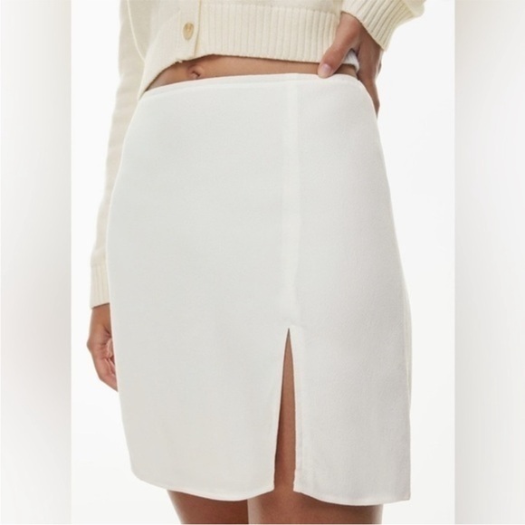 NEW - White Mini Skirt Side Slit XS - Picture 2 of 8